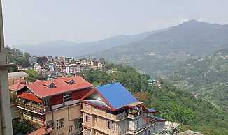 Fabhotel Prime Denzong Shiron