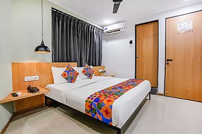 Fabhotel Saarthi Inn
