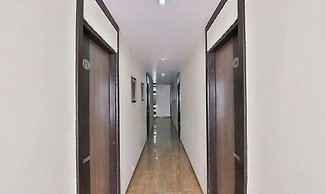 Fabhotel Prime Raajpath