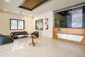 Fabhotel Prime Shahu