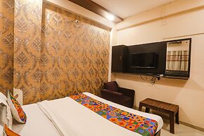 Fabhotel Happy Stay Inn