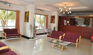 Fabhotel Prime Kb'S Grand