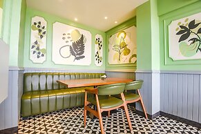 Fabhotel Avasa Grand