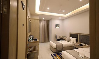 Fabhotel Prime Hampton By Ic'S