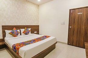 Fabhotel Prince Mama