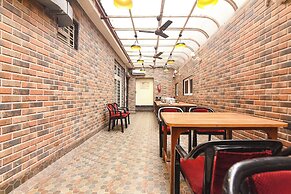 Fabhotel Prime Tiyara Inn