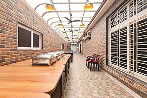 Fabhotel Prime Tiyara Inn