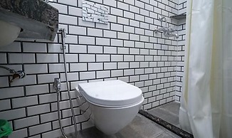 Fabhotel Prime Tiyara Inn