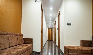Fabhotel Prime Tiyara Inn
