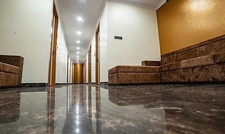 Fabhotel Prime Tiyara Inn