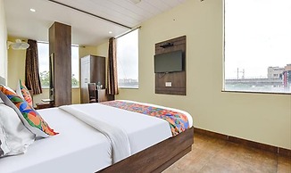 Fabhotel Padmawati Palace