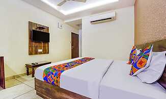 Fabhotel Padmawati Palace