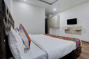 FabHotel The Sky