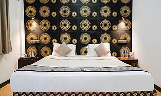 Fabexpress Paroza Suites