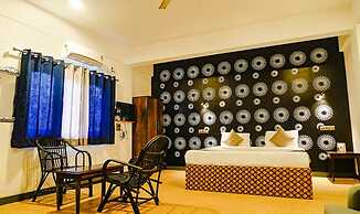 Fabexpress Paroza Suites