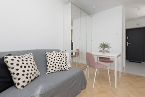 Warsaw Downtown Studio by Renters
