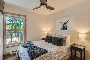 New Listing!! Breck Mountain Magic 3 Bedroom Condo by RedAwning