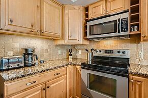 New Listing!! Breck Mountain Magic 3 Bedroom Condo by RedAwning