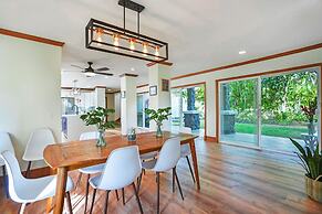 Liho Kai 4 Bedroom Home by RedAwning