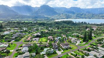 Liho Kai 4 Bedroom Home by RedAwning