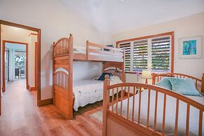 Liho Kai 4 Bedroom Home by RedAwning