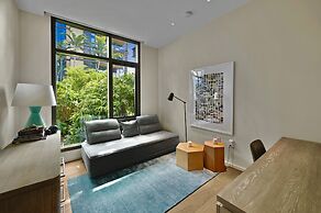 Park Lane 3300 3 Bedroom Apts by RedAwning