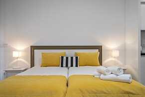 Studios Funchal 104 by Homing