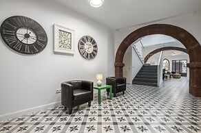 Studios Funchal 104 by Homing