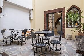 Studios Funchal 105 by Homing