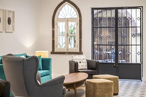 Studios Funchal 105 by Homing