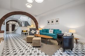 Studios Funchal 105 by Homing