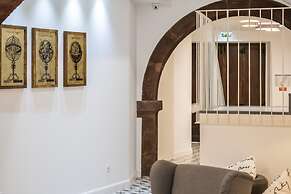 Studios Funchal 105 by Homing