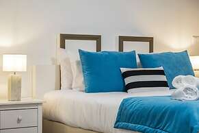 Studios Funchal 105 by Homing