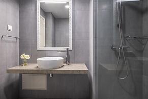 Studios Funchal 105 by Homing