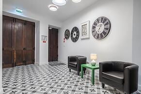 Studios Funchal 105 by Homing