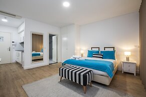 Studios Funchal 105 by Homing