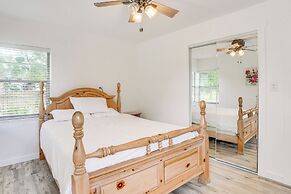 18 Mi to Disney: Home w/ Yard, Near Dtwn Orlando