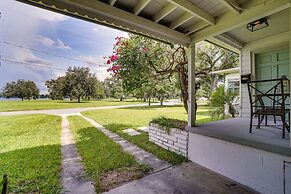 18 Mi to Disney: Home w/ Yard, Near Dtwn Orlando