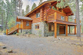 Bend Getaway With Cozy Fireplace