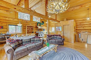 Bend Getaway With Cozy Fireplace