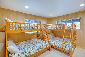 Bend Getaway With Cozy Fireplace