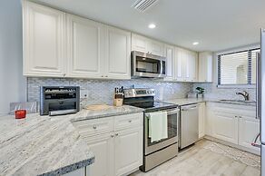 Bright Hudson Condo Rental w/ Gulf-view Balcony!