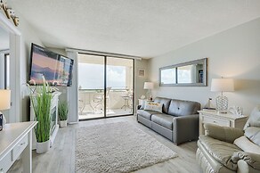 Bright Hudson Condo Rental w/ Gulf-view Balcony!