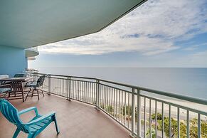 Beachfront Gulfport Vacation Rental w/ Balcony!