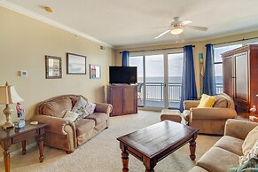 Beachfront Gulfport Vacation Rental w/ Balcony!