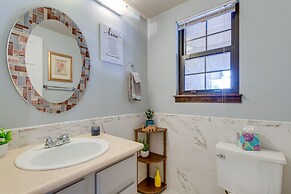 Spacious Aurora Retreat w/ Game Room + Hot Tub!