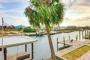 Dauphin Island Vacation Rental: Close to Beaches!