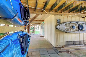 Dauphin Island Vacation Rental: Close to Beaches!