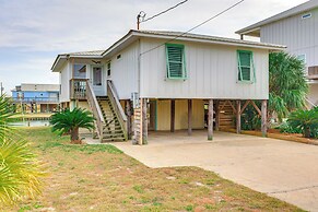 Dauphin Island Vacation Rental: Close to Beaches!