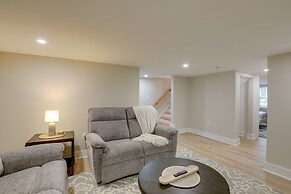 Beautiful 3 BR Home w/ Workspace: 20 Min to Boston